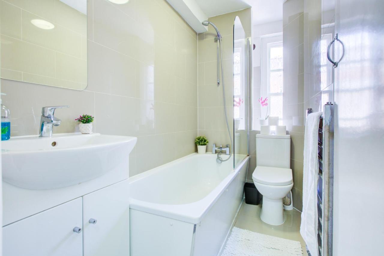 Cozy Studio In Central Londonアパートメント エクステリア 写真